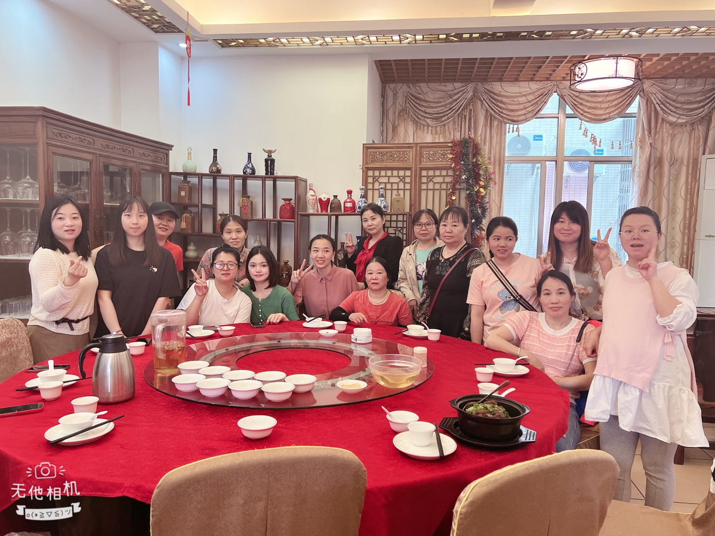 祝紫光電氣所有女神節(jié)日快樂！